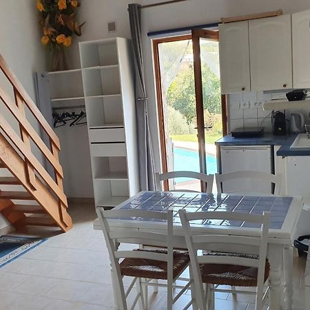 Studio-Mezzanine Dans Villa كانيو سور مير المظهر الخارجي الصورة
